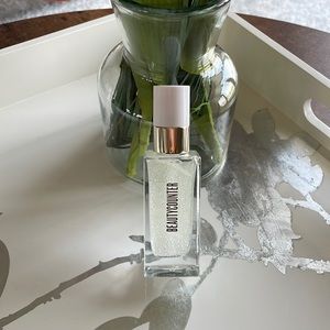 Beautcounter Priming Serum.